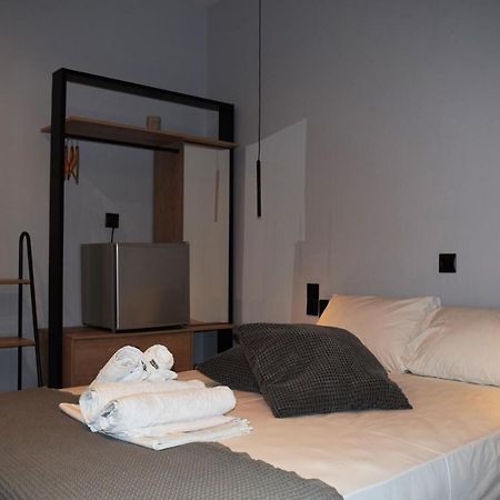 Oihalia'S Petit Double Room Avlonarion Exterior photo