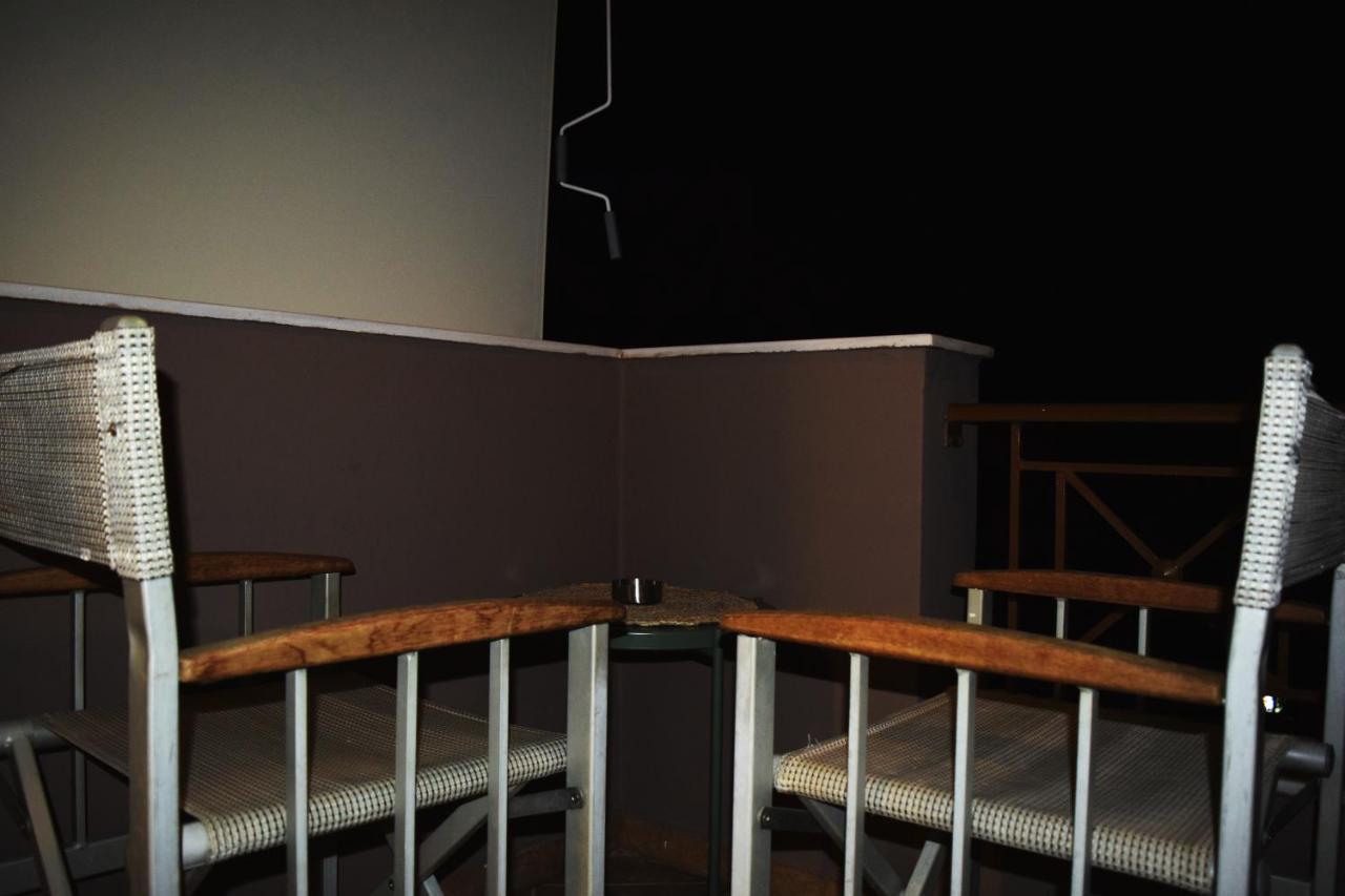 Oihalia'S Petit Double Room Avlonarion Exterior photo