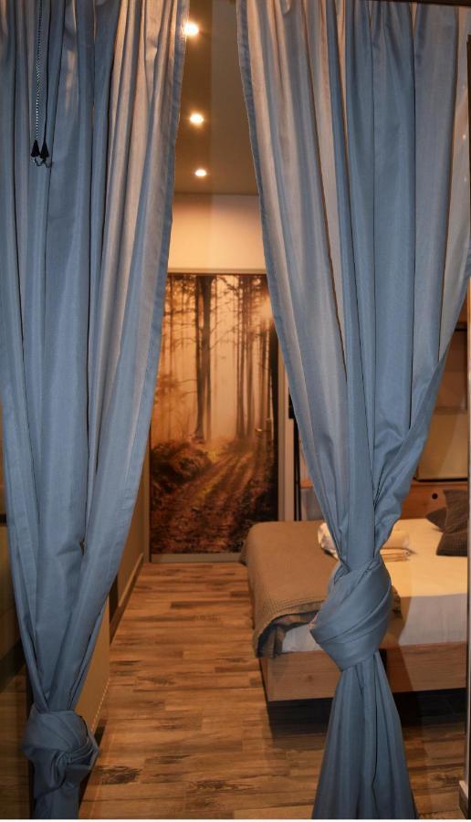 Oihalia'S Petit Double Room Avlonarion Exterior photo